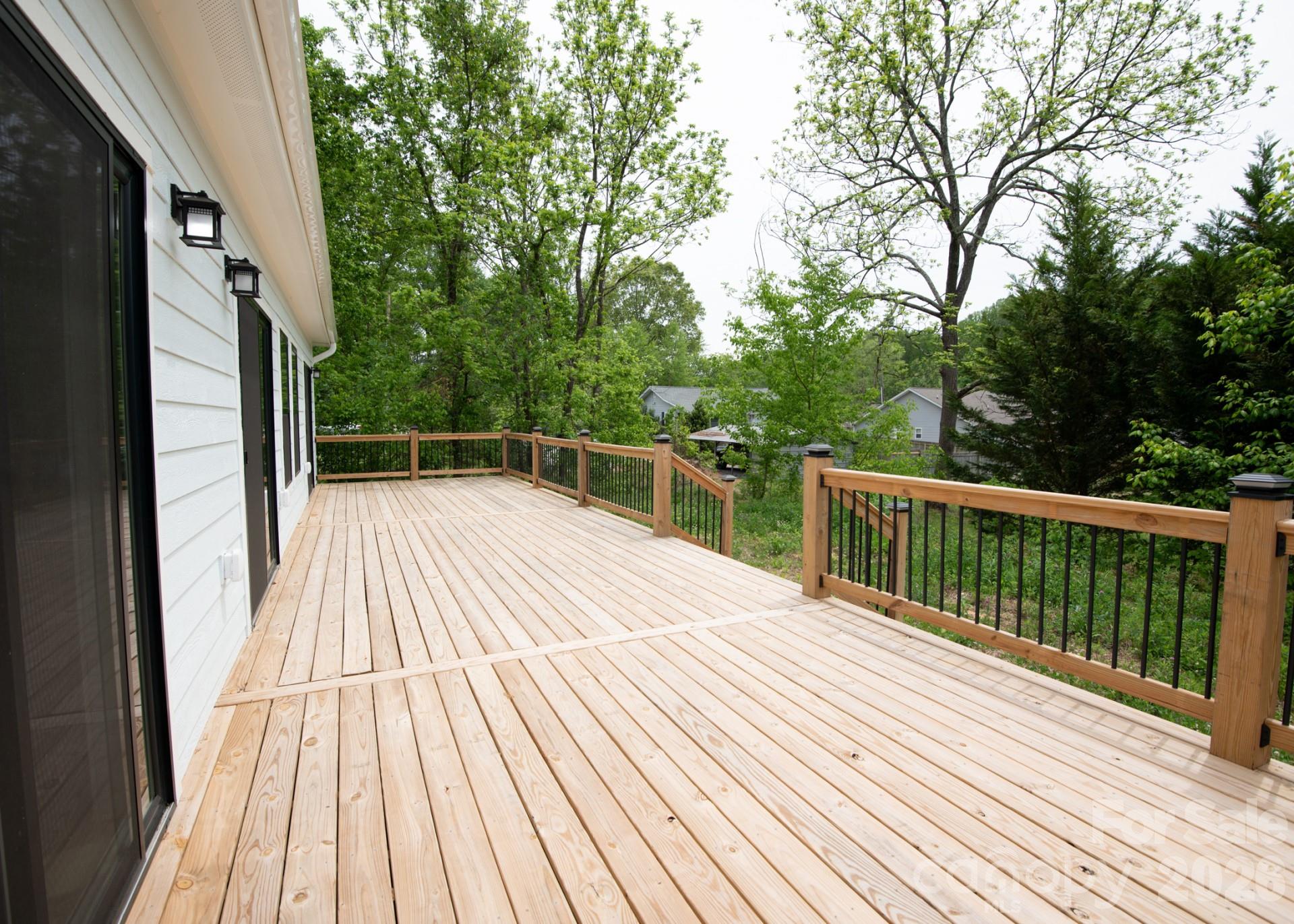 45 Gash Cove Road — Hendersonville