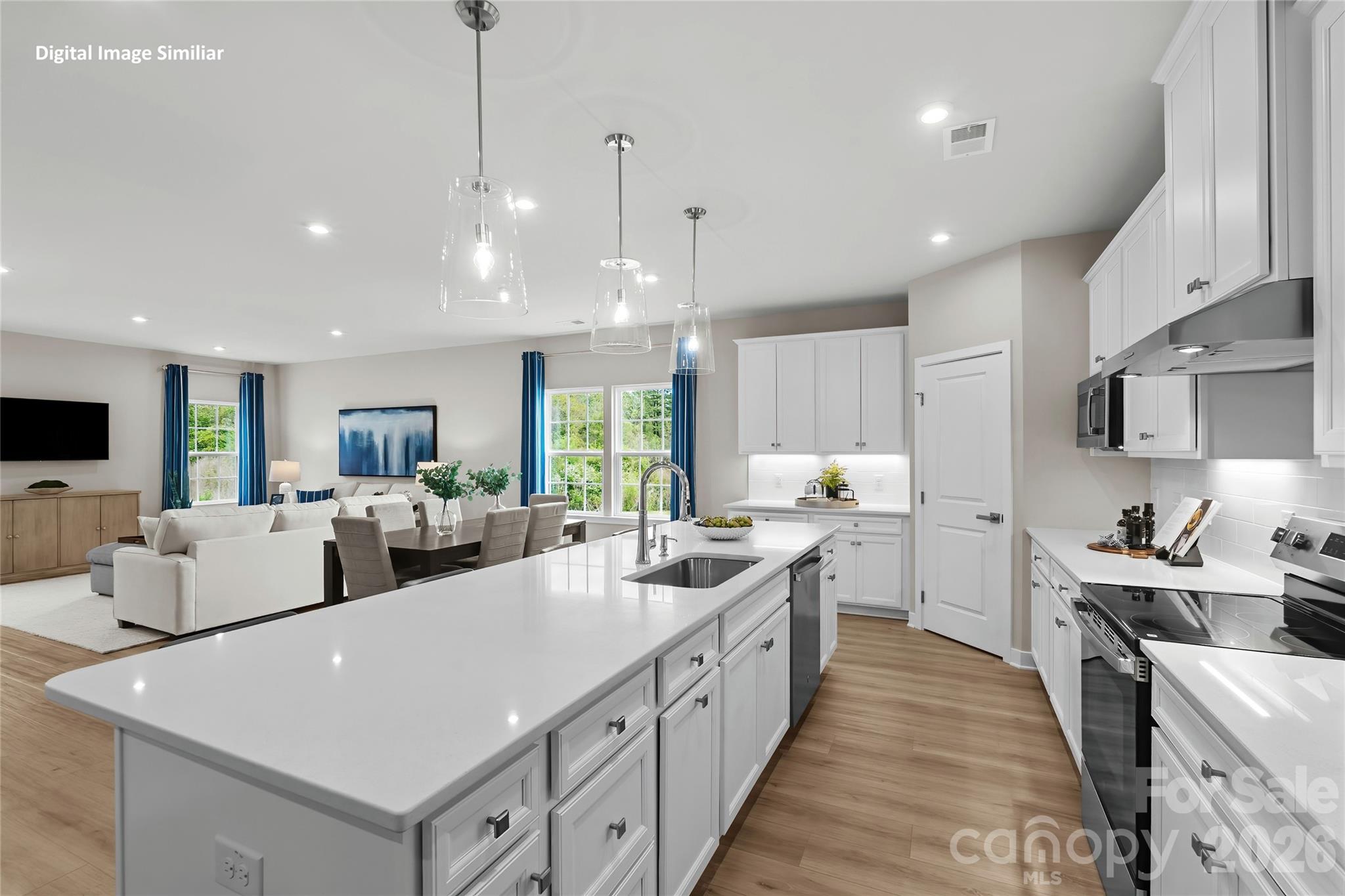 908 Heathway Drive — Charlotte