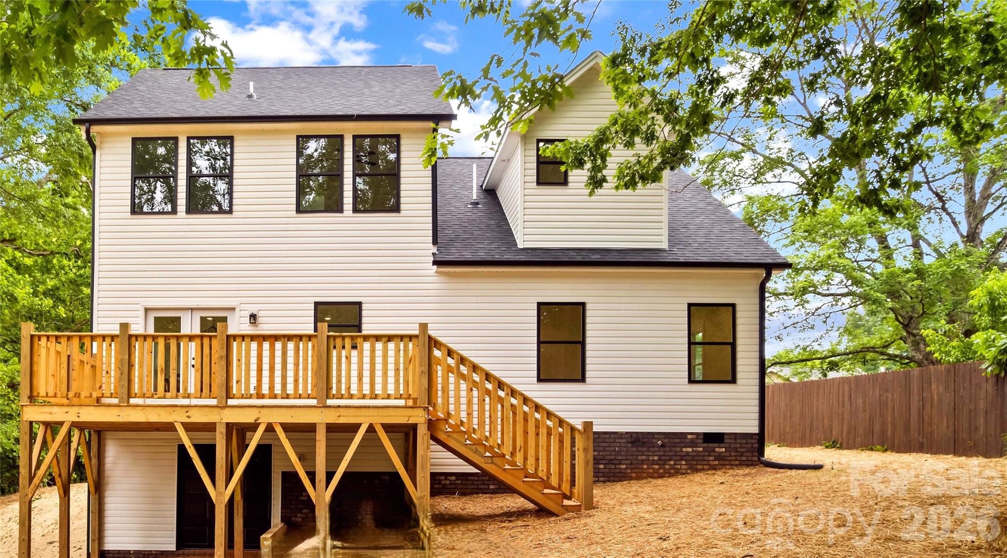 55 Elizabeth Street — China Grove