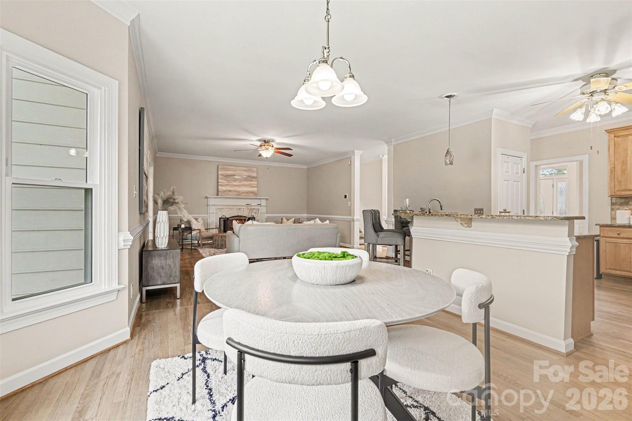 7068 Kidwelly Lane — Matthews