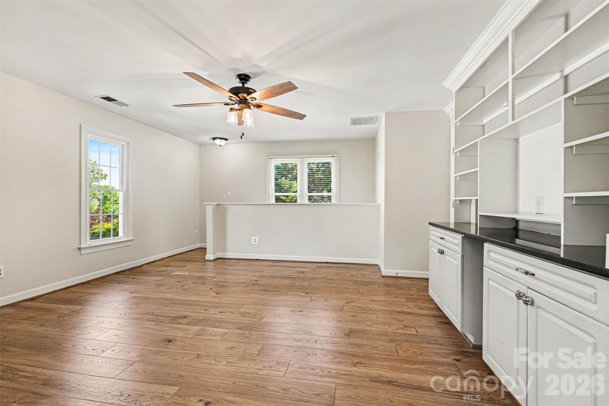 7068 Kidwelly Lane — Matthews