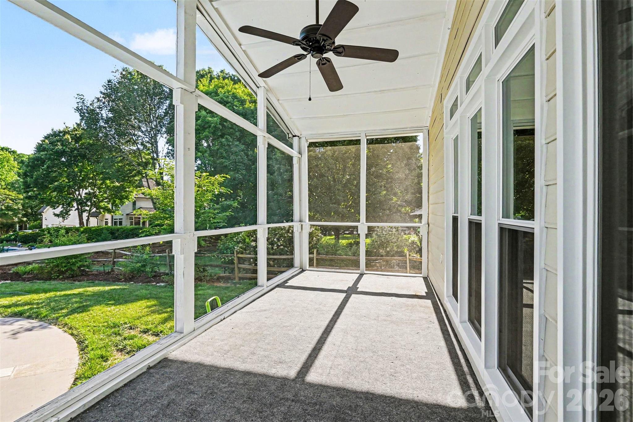 7068 Kidwelly Lane — Matthews