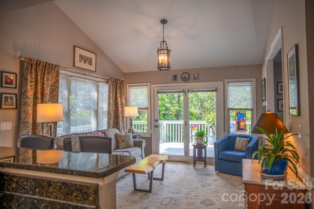 36 Lynx Drive — Black Mountain