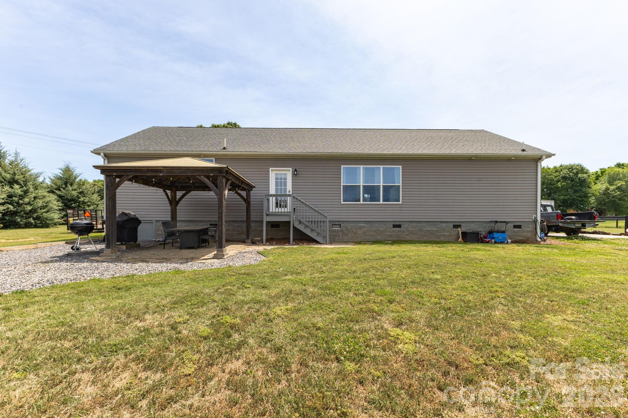 618 Society Road — Statesville
