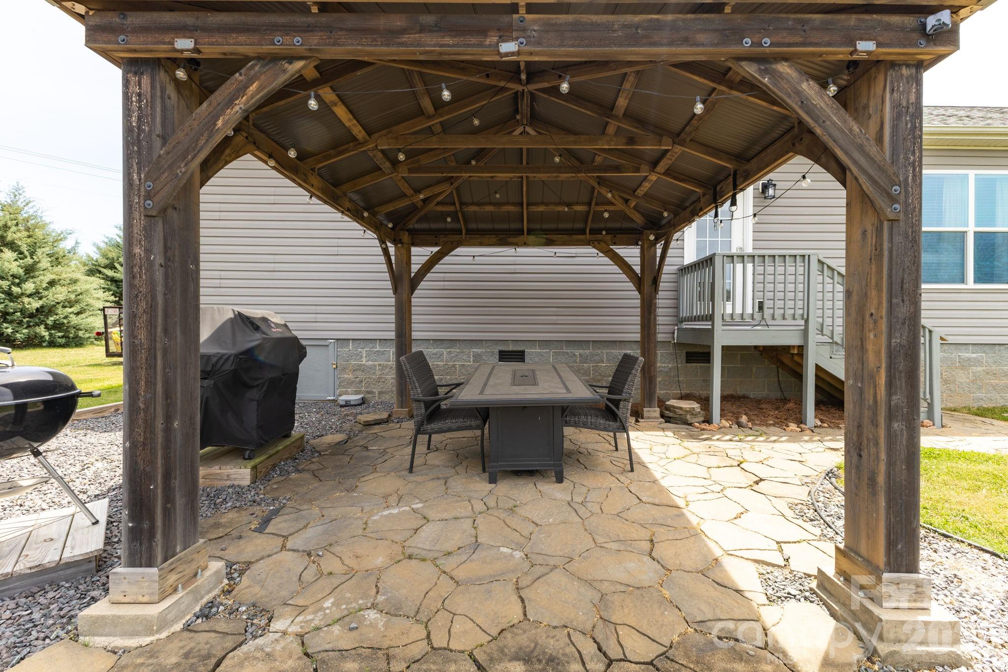 618 Society Road — Statesville
