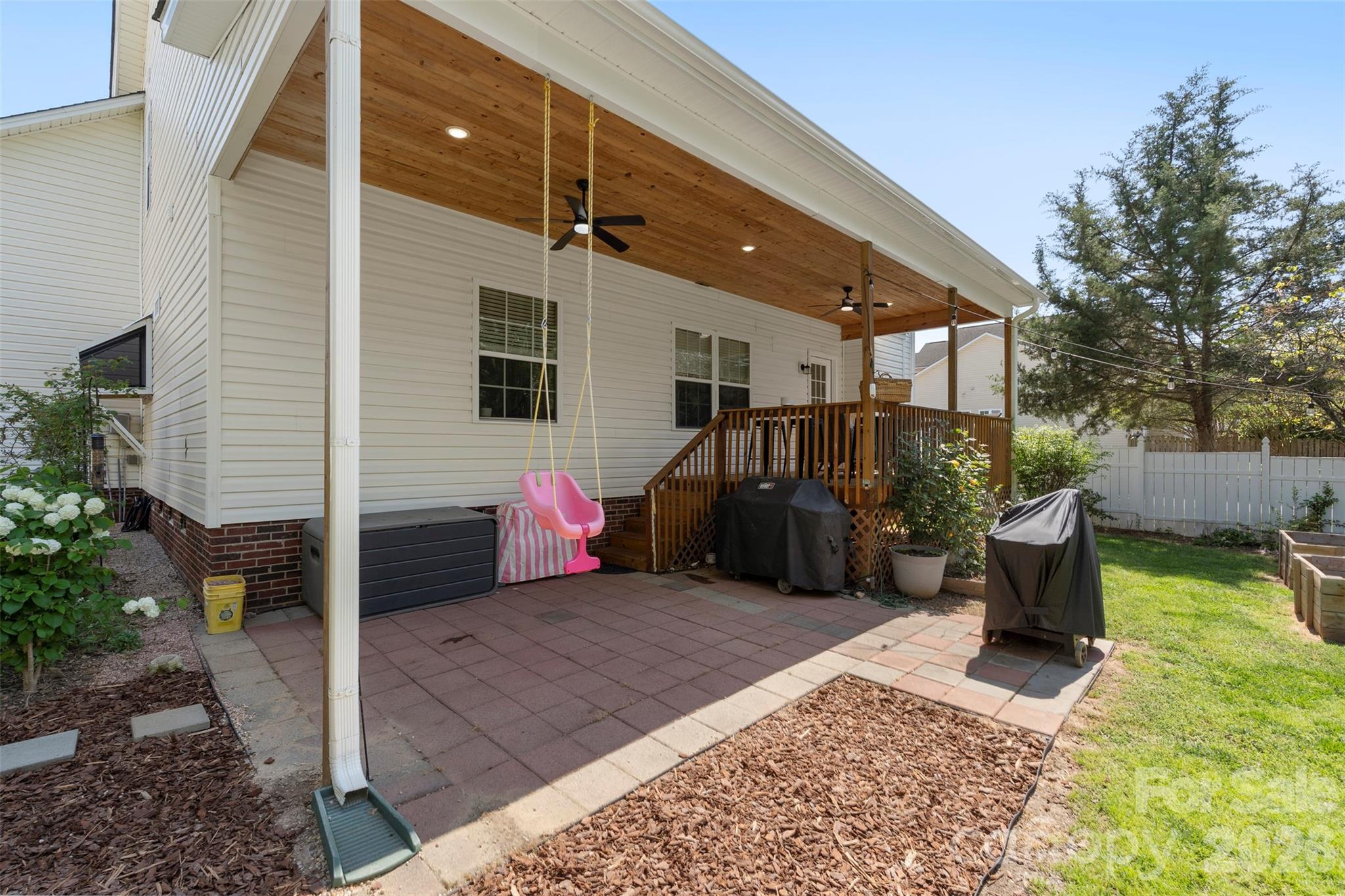 14926 Bridle Trace Lane — Pineville