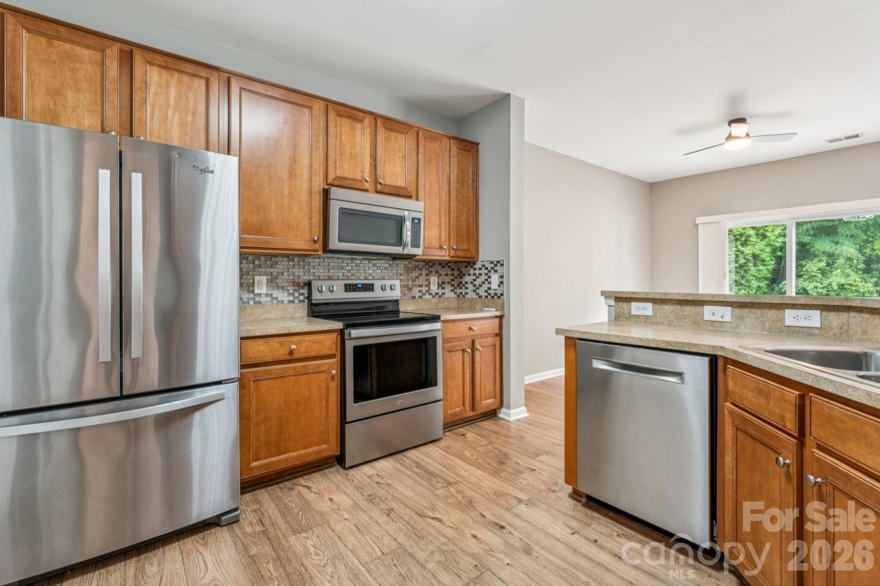11961 Stratfield Place Circle — Pineville