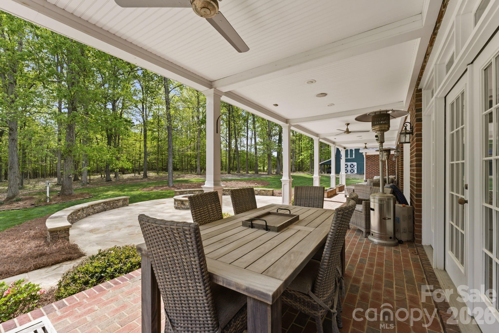 5675 Highway 55 Highway E — Clover