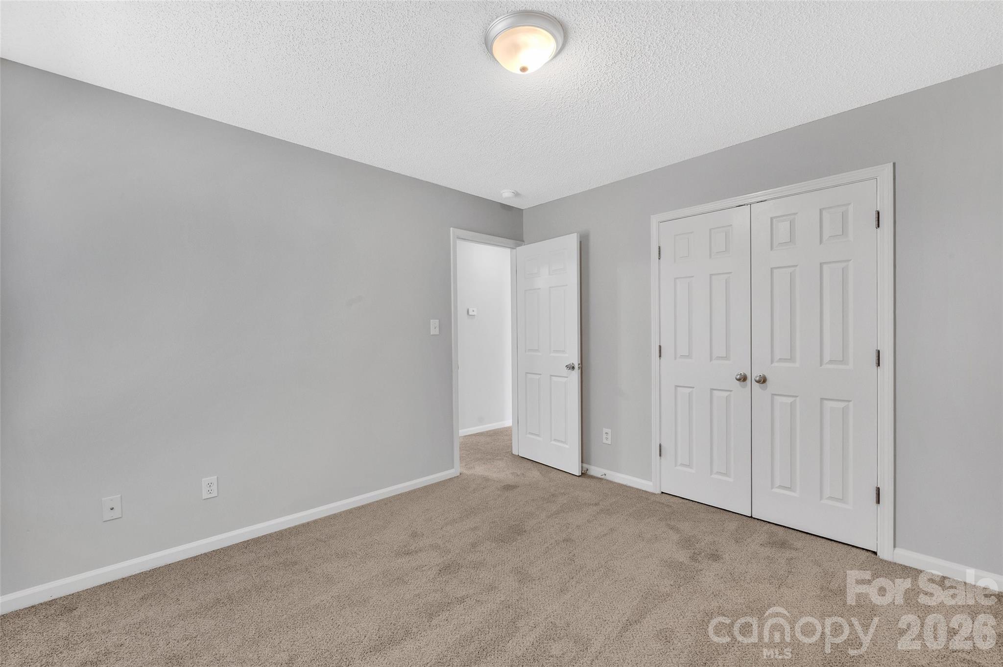 14422 Southbridge Forest Drive — Charlotte