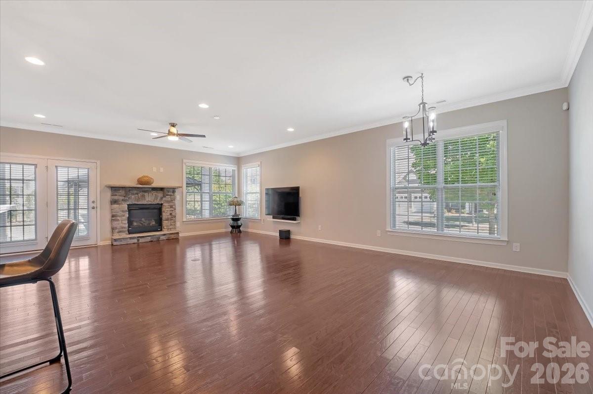 13335 Union Square Drive — Huntersville
