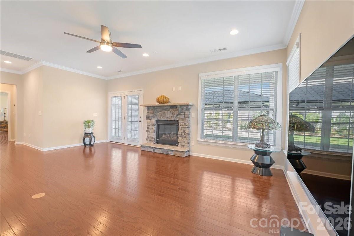 13335 Union Square Drive — Huntersville
