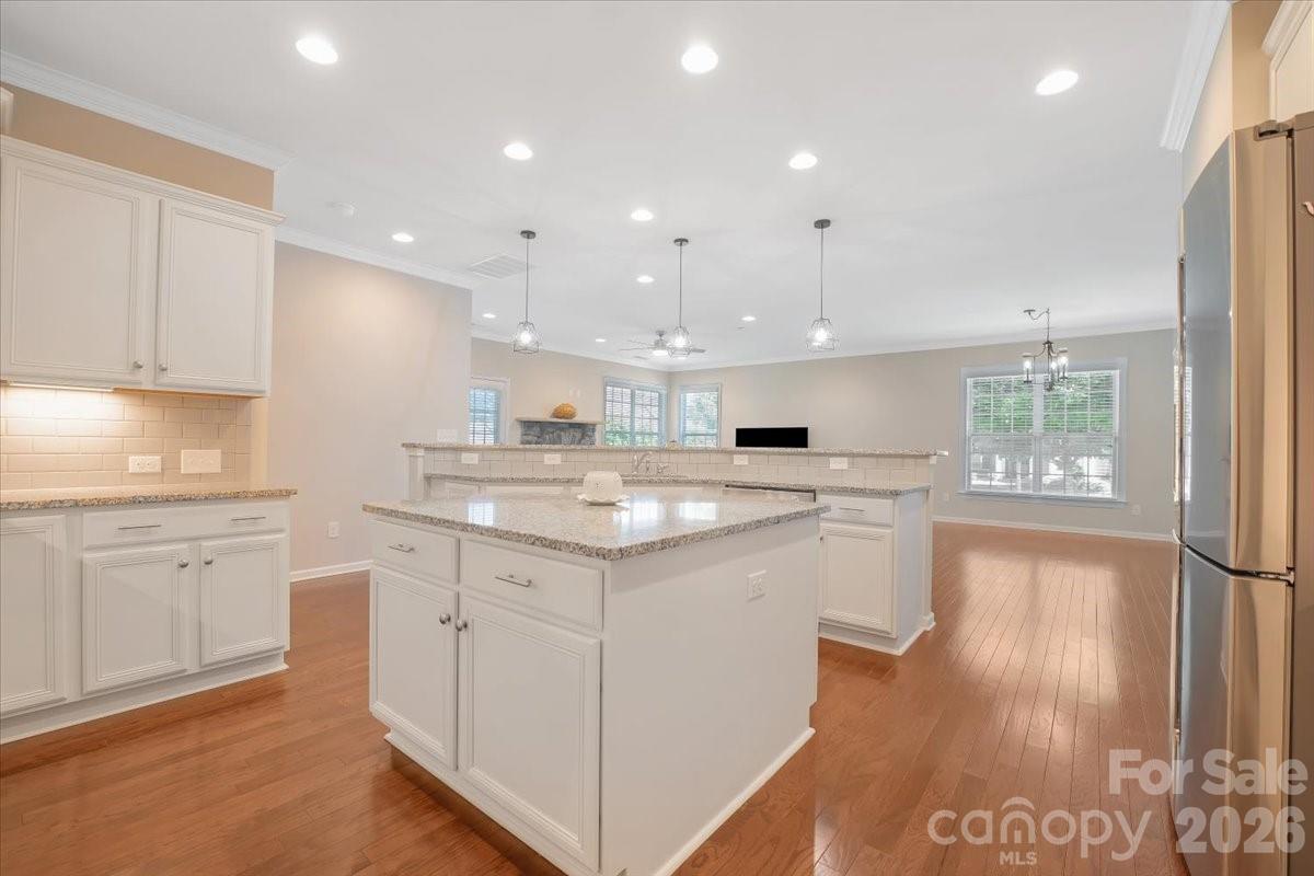 13335 Union Square Drive — Huntersville