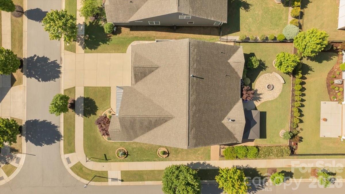 13335 Union Square Drive — Huntersville
