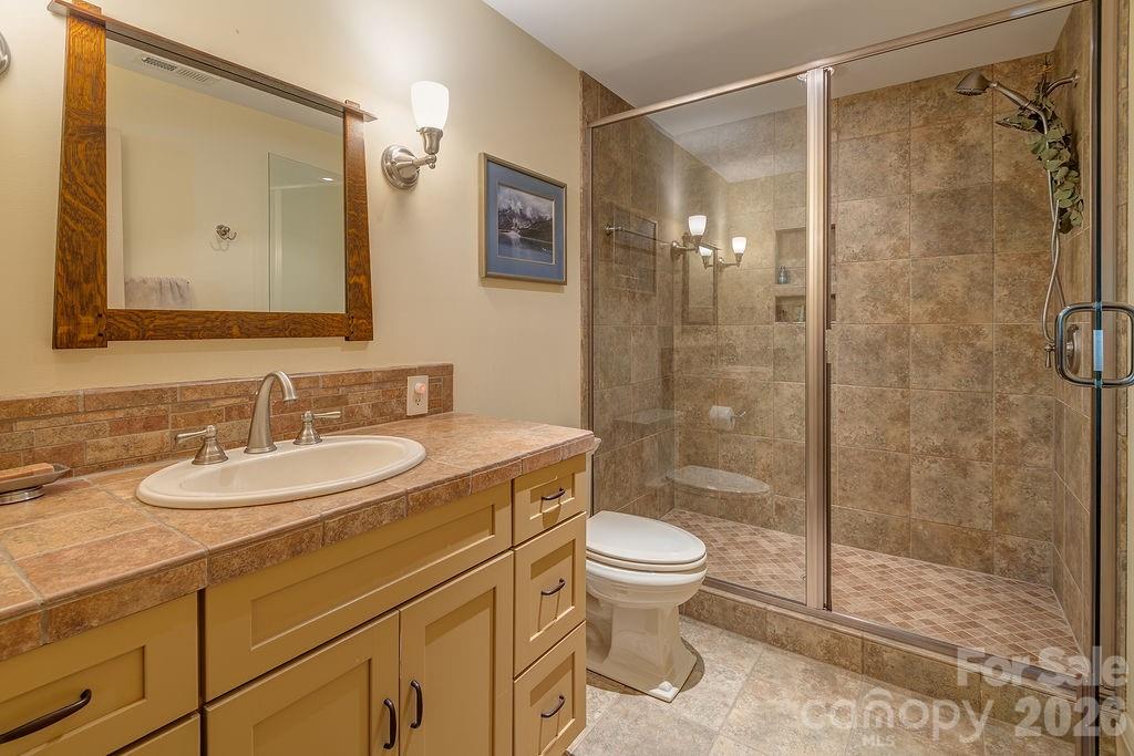 24 Westhaven Drive — Asheville