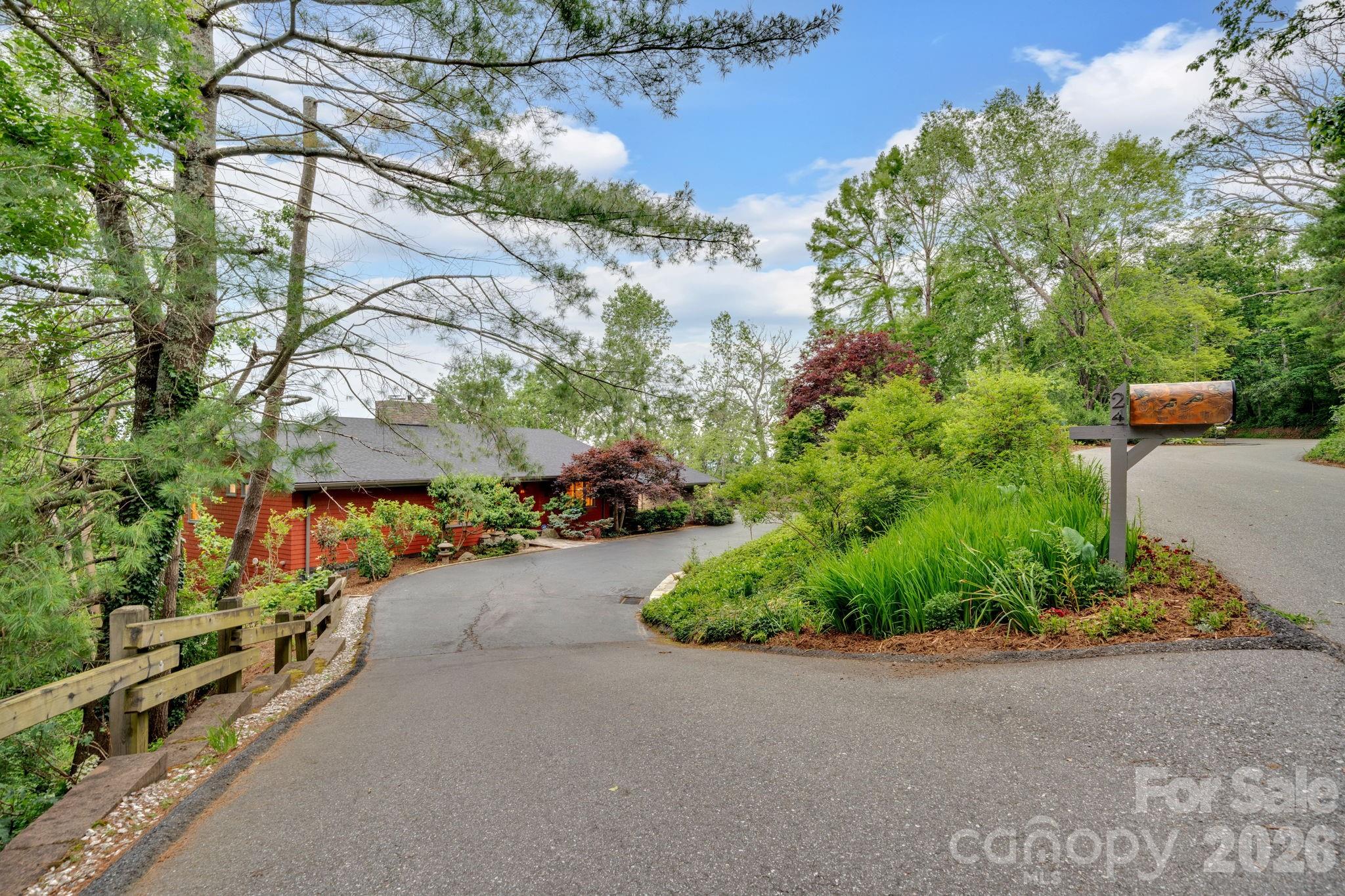 24 Westhaven Drive — Asheville