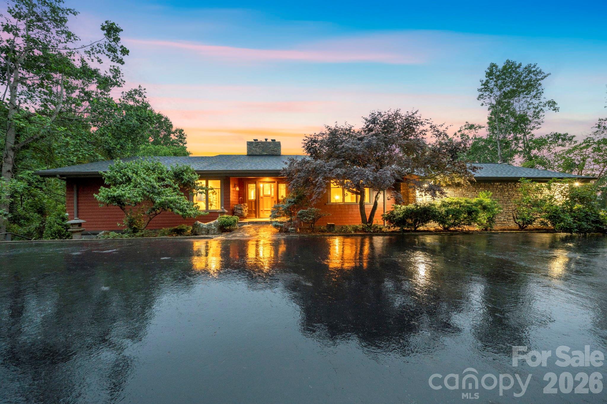 24 Westhaven Drive — Asheville