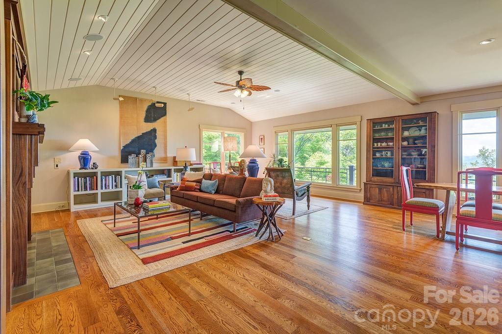 24 Westhaven Drive — Asheville