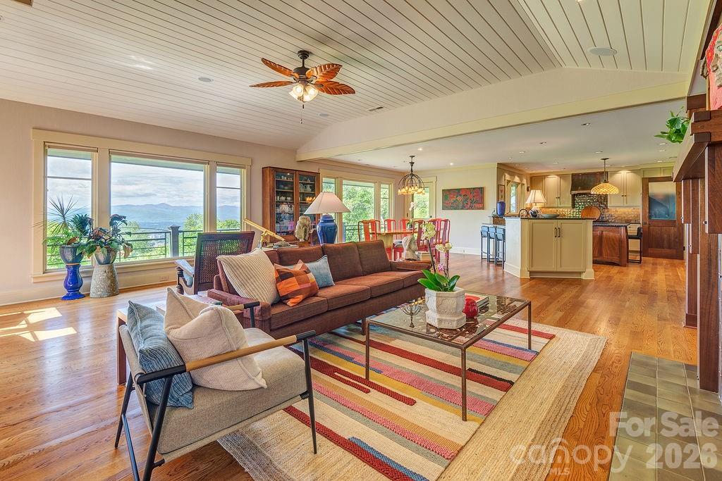 24 Westhaven Drive — Asheville