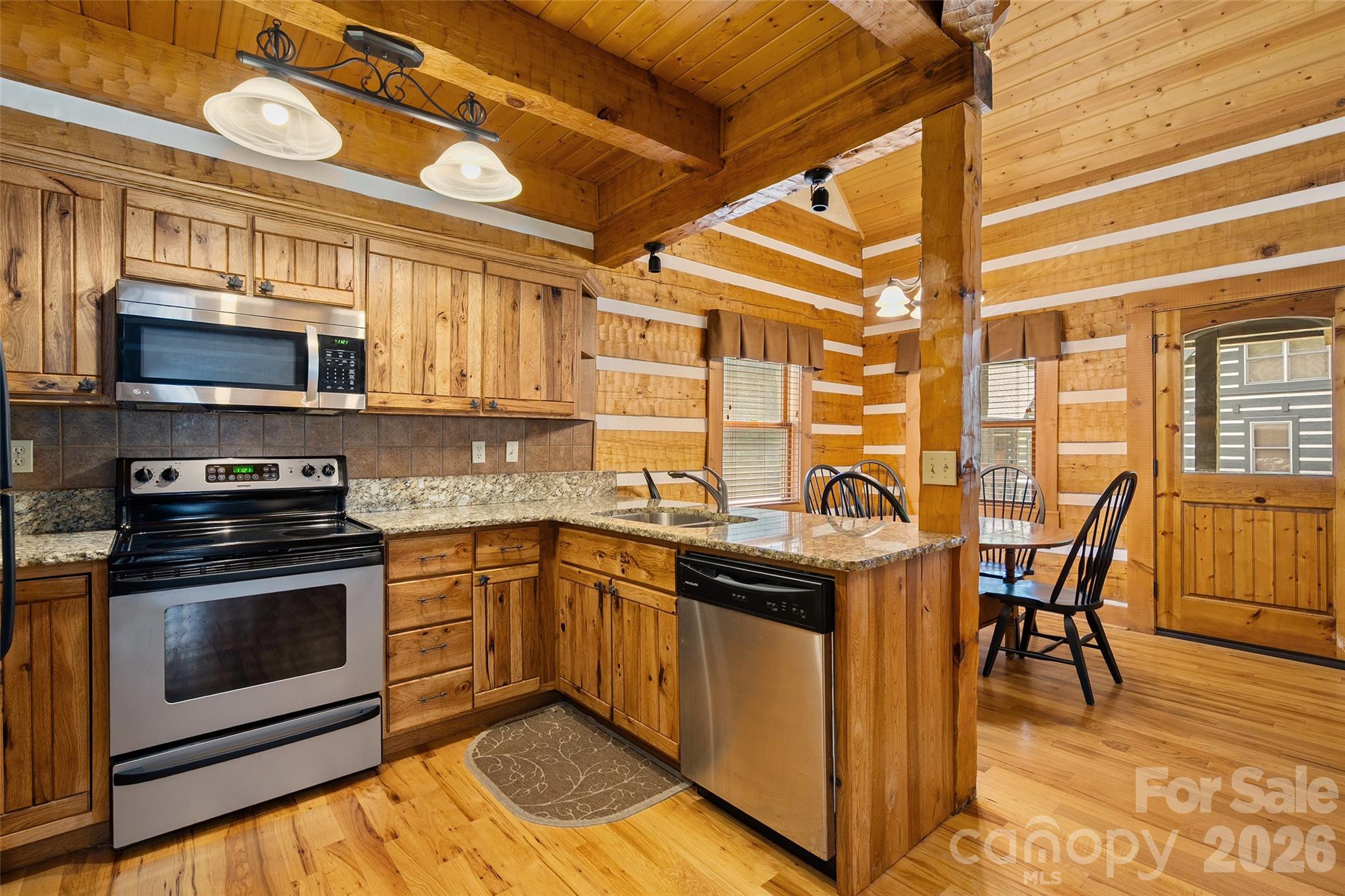 17 Rachels Circle — Maggie Valley