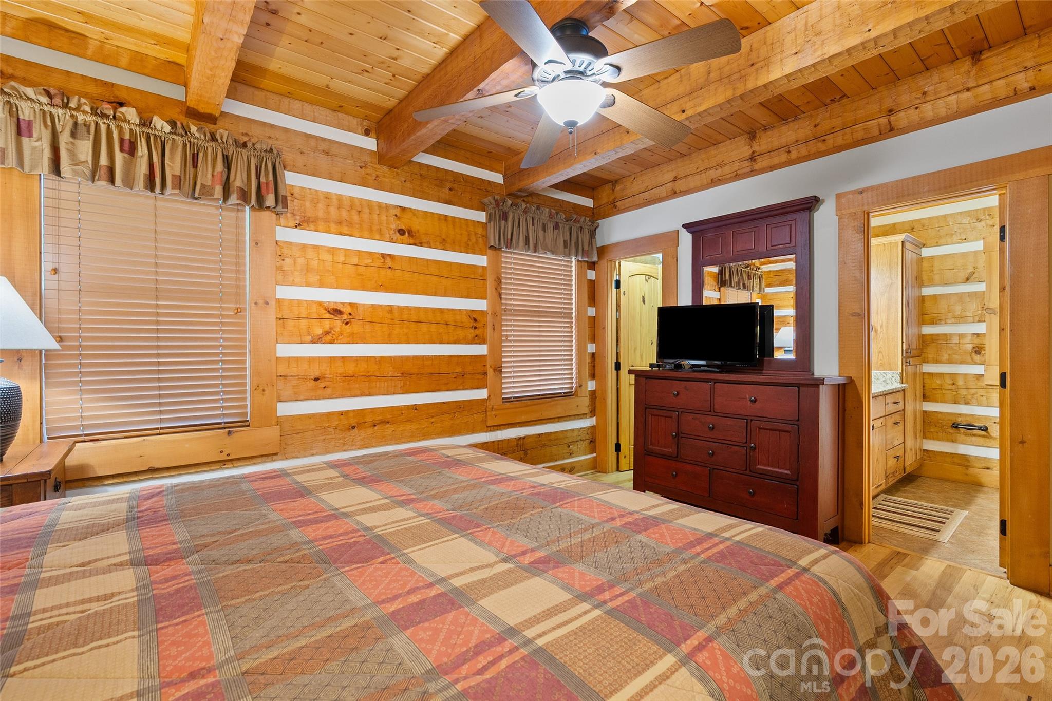 17 Rachels Circle — Maggie Valley