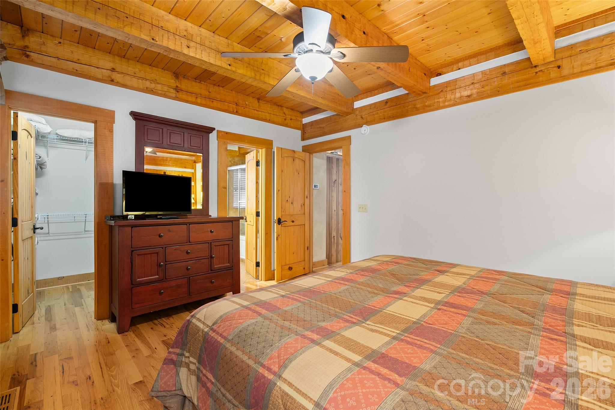 17 Rachels Circle — Maggie Valley