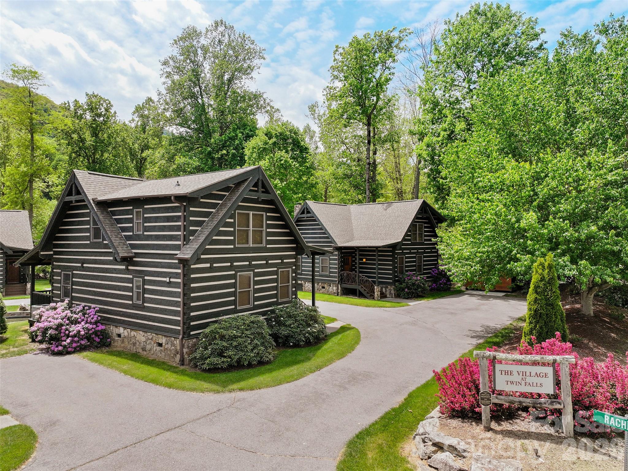 17 Rachels Circle — Maggie Valley