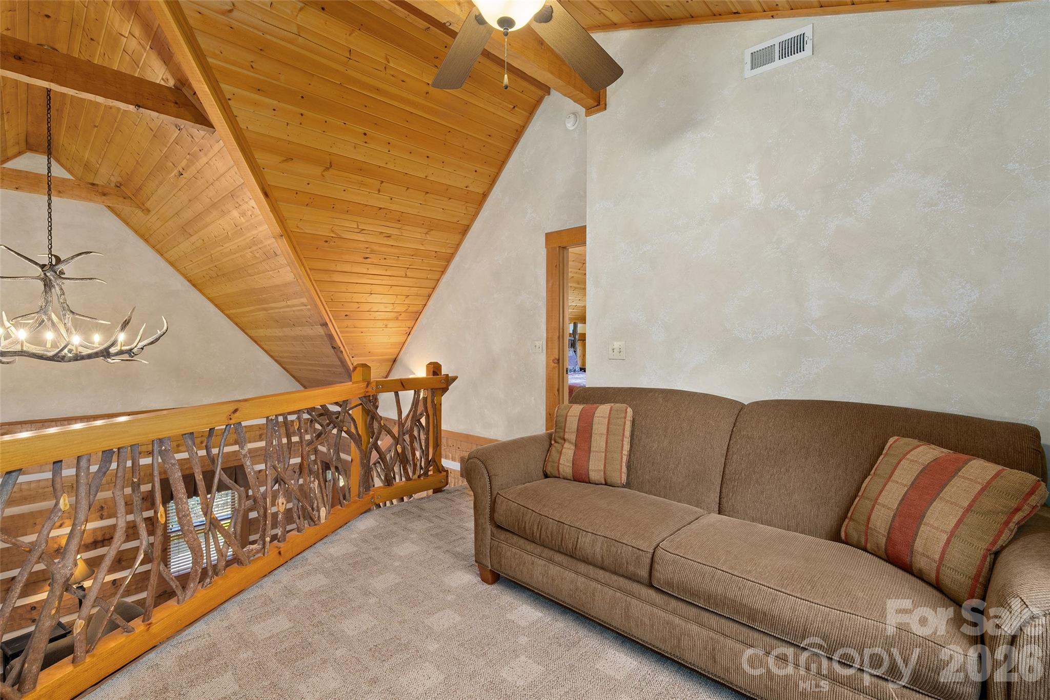 17 Rachels Circle — Maggie Valley