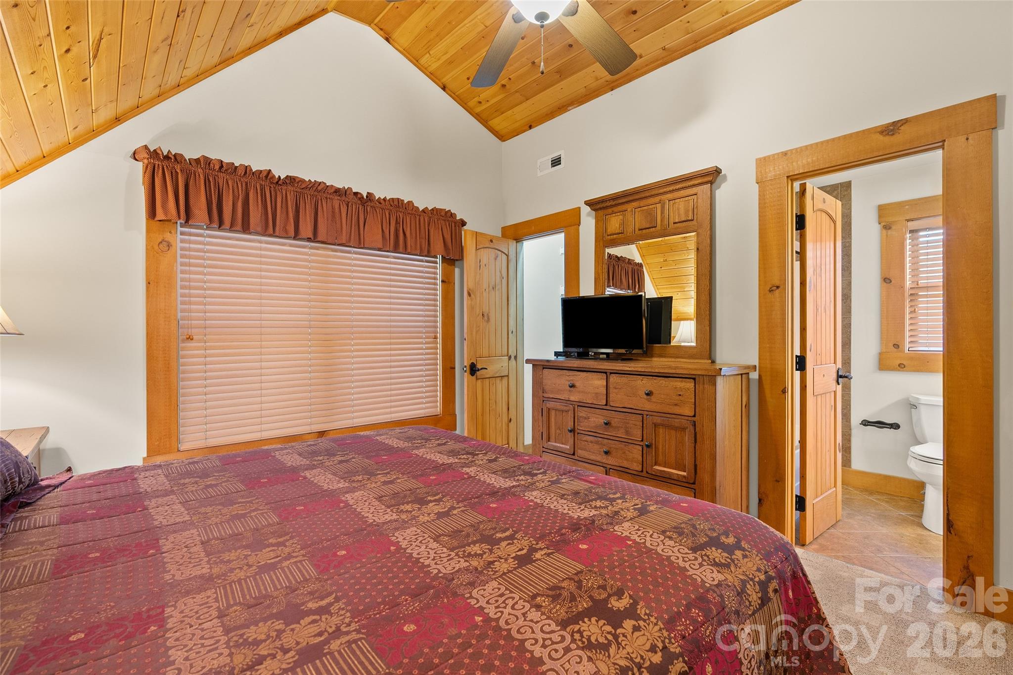 17 Rachels Circle — Maggie Valley