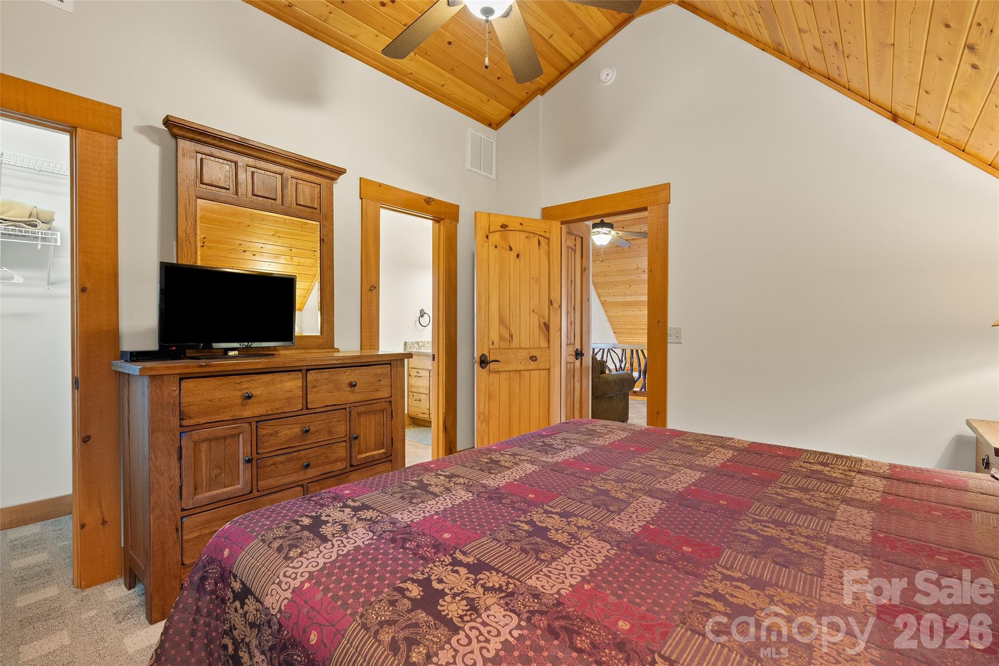 17 Rachels Circle — Maggie Valley