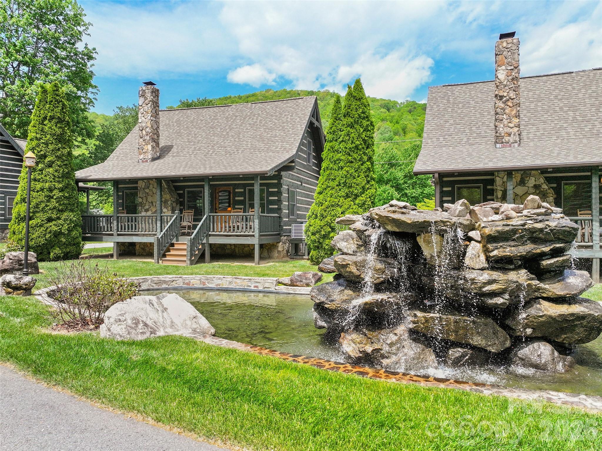 17 Rachels Circle — Maggie Valley