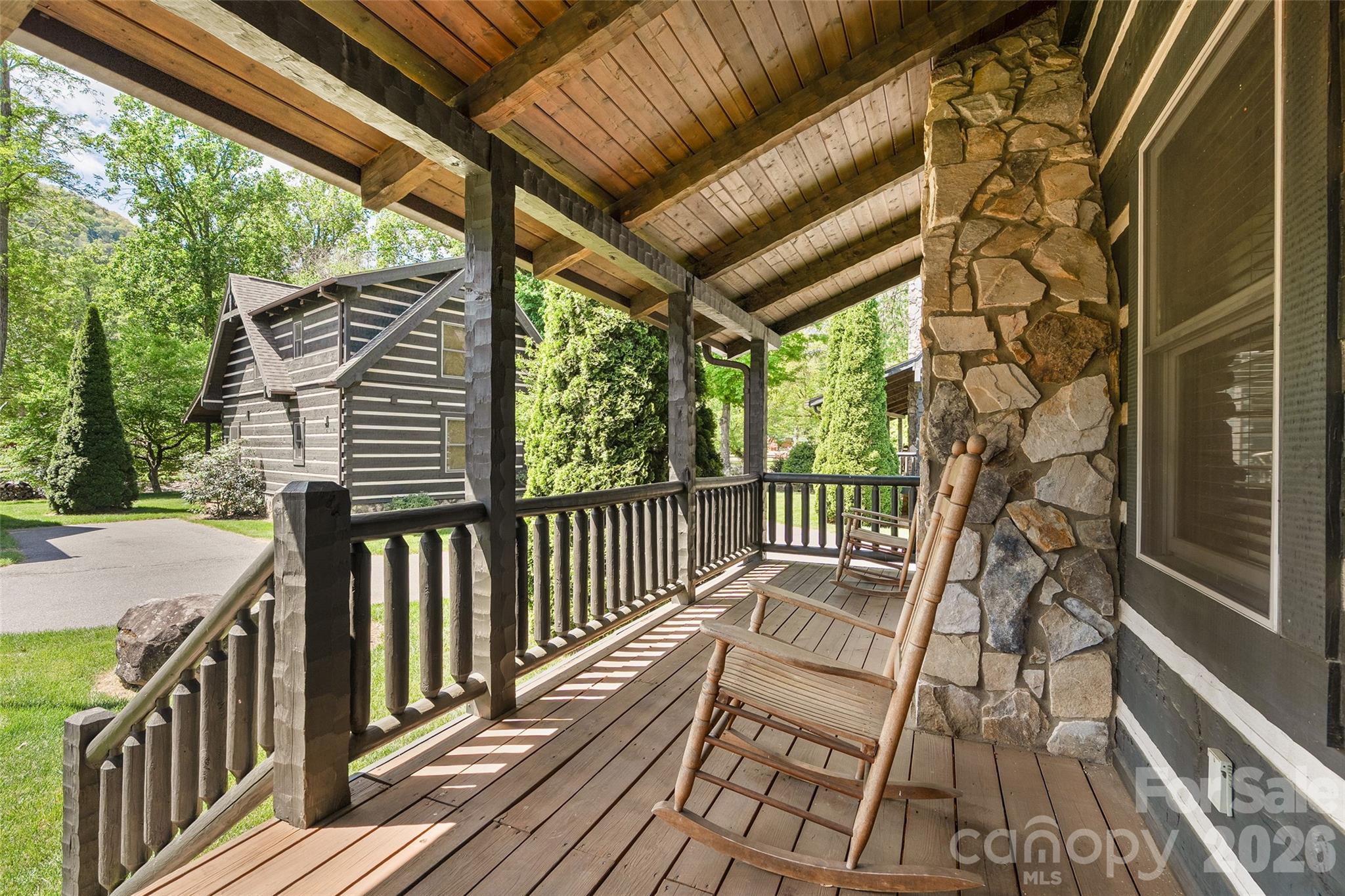 17 Rachels Circle — Maggie Valley