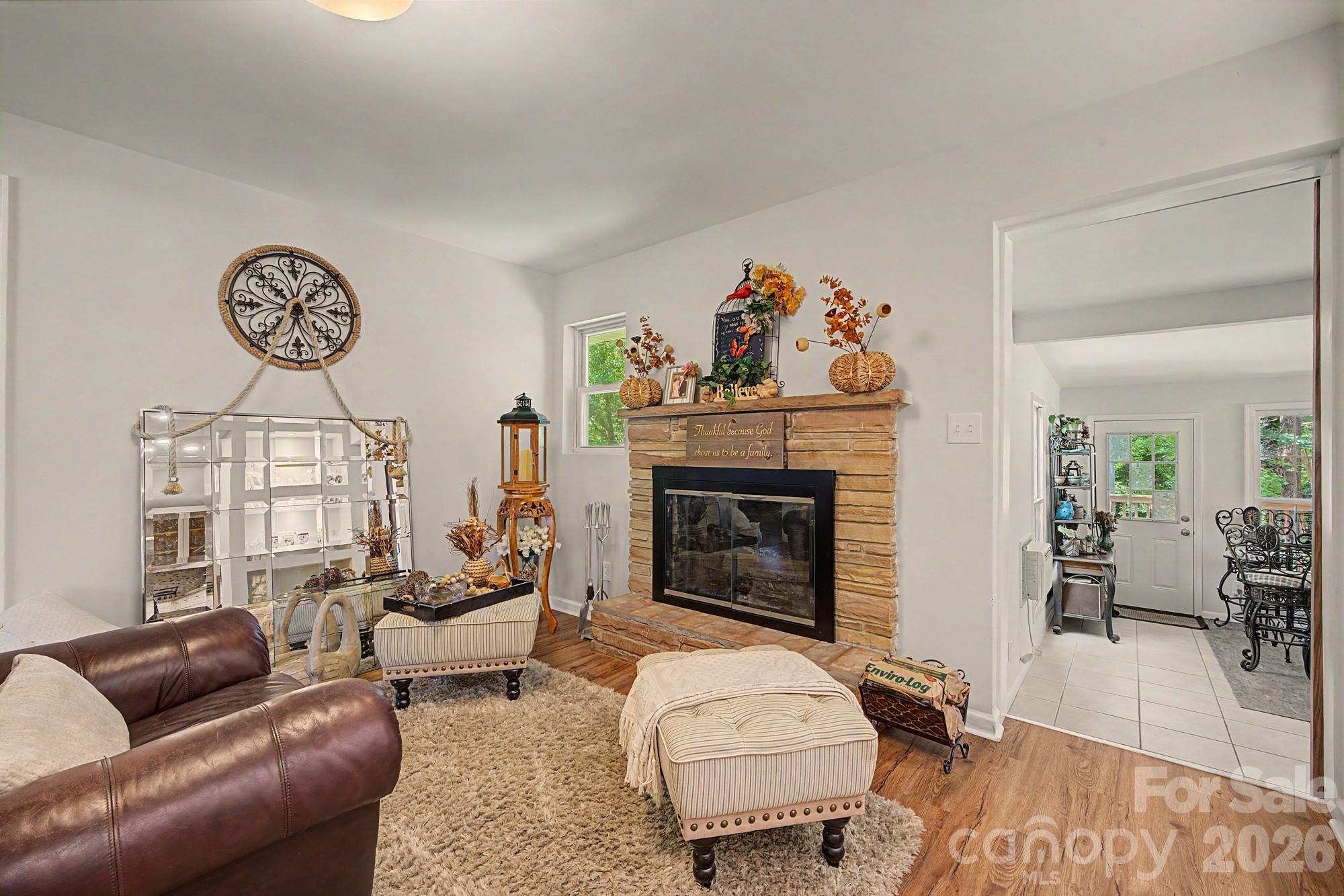 5127 Hoover Drive — Charlotte