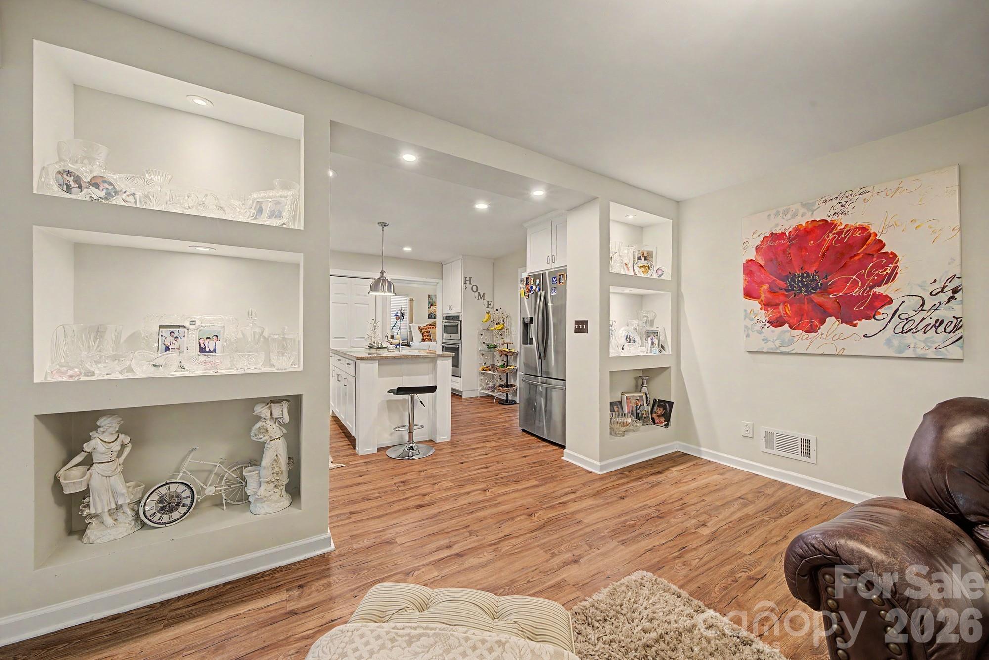 5127 Hoover Drive — Charlotte