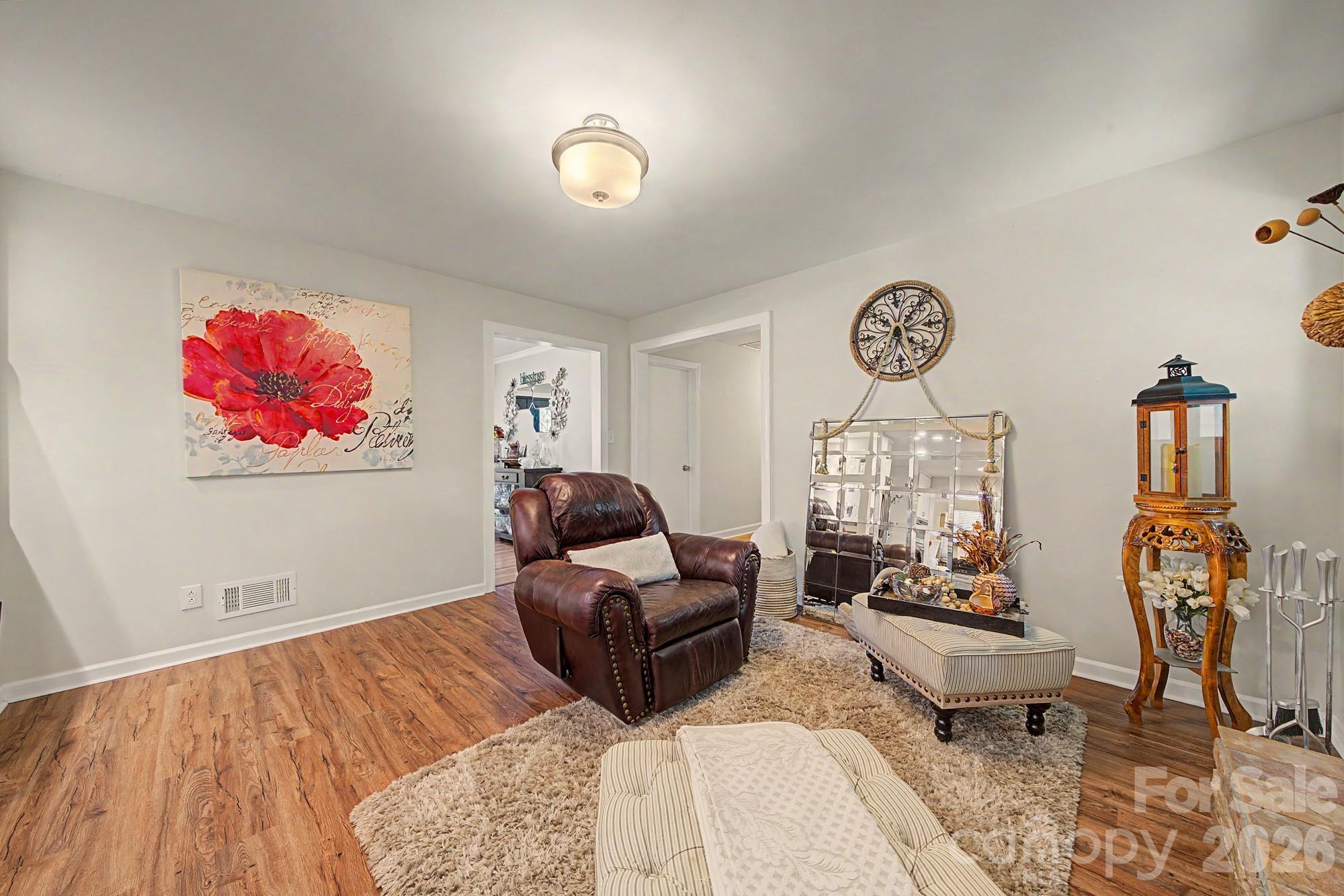 5127 Hoover Drive — Charlotte