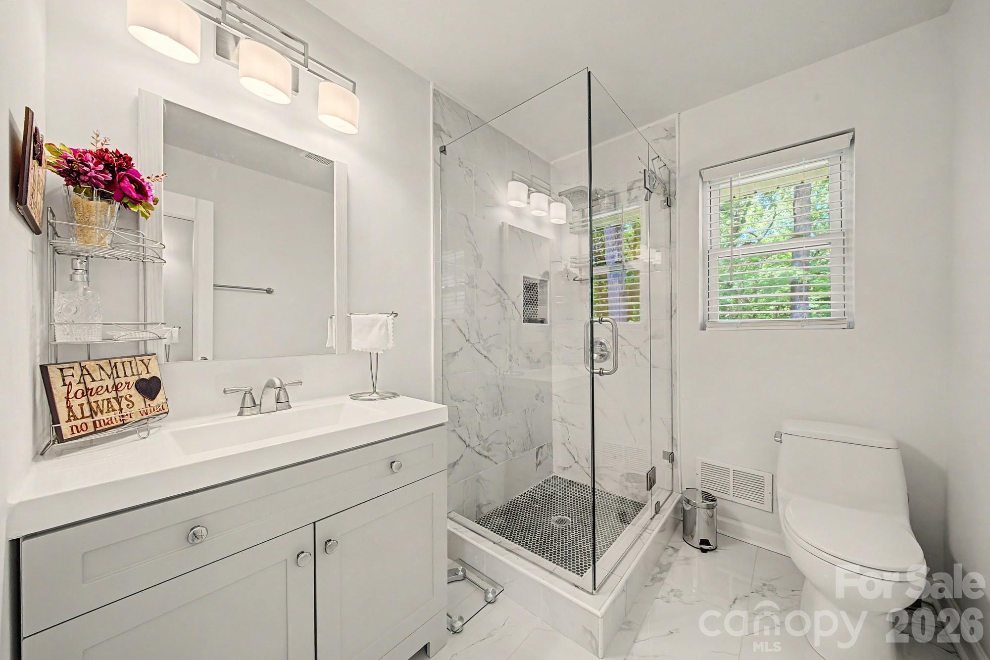 5127 Hoover Drive — Charlotte