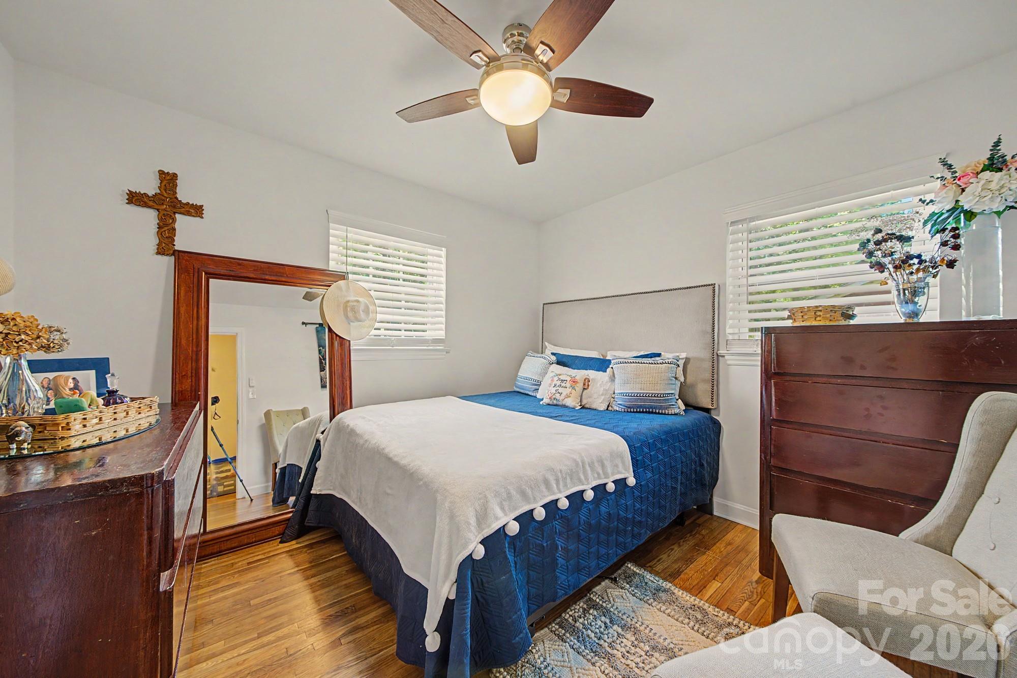 5127 Hoover Drive — Charlotte