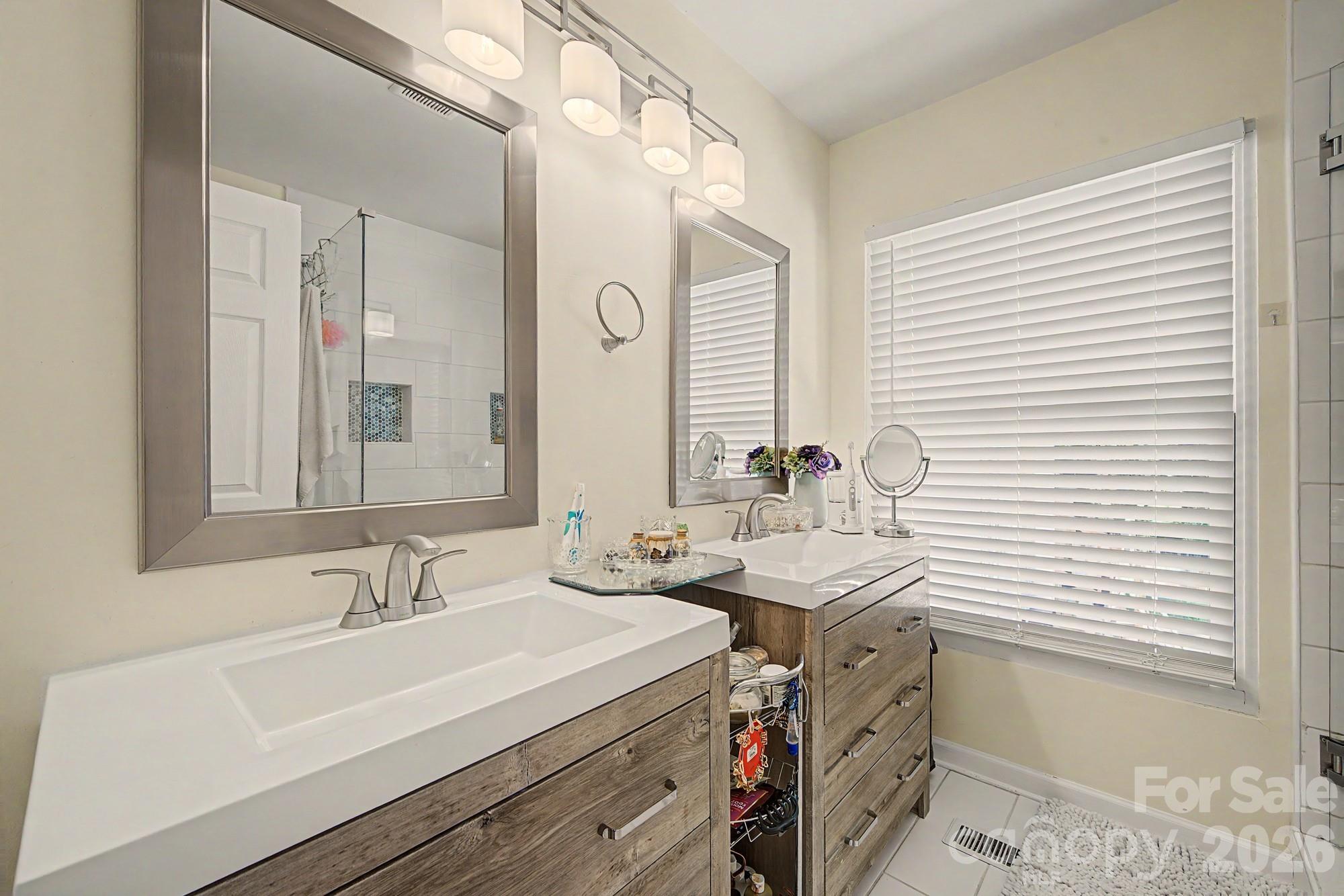 5127 Hoover Drive — Charlotte