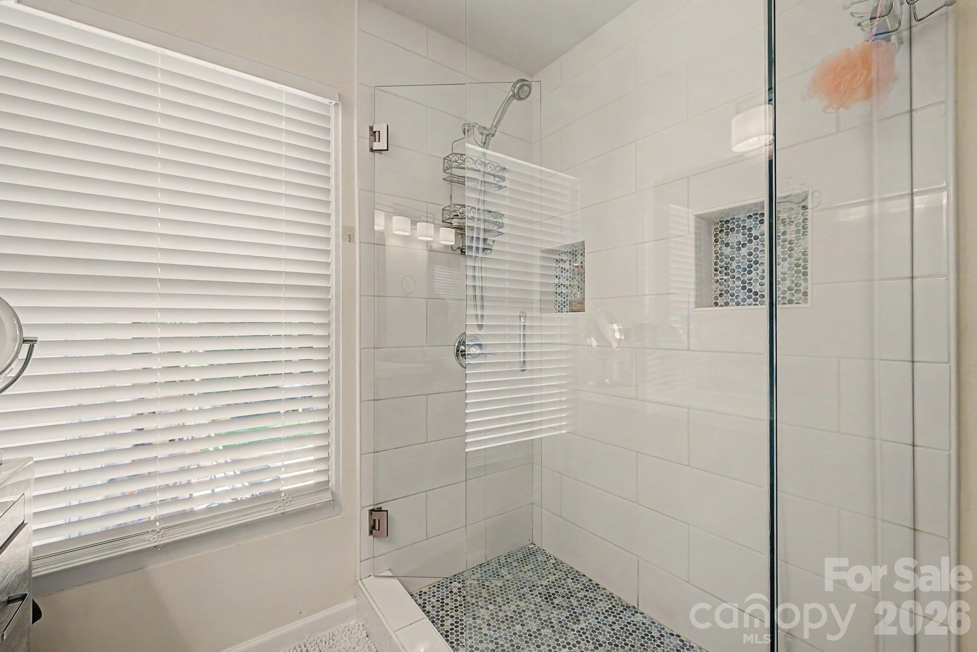 5127 Hoover Drive — Charlotte