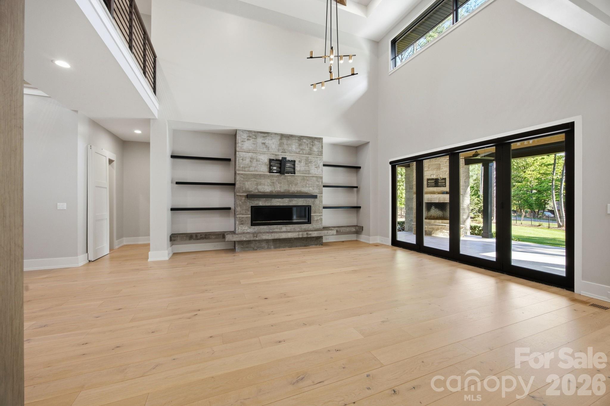 132 Binns Road — Mooresville