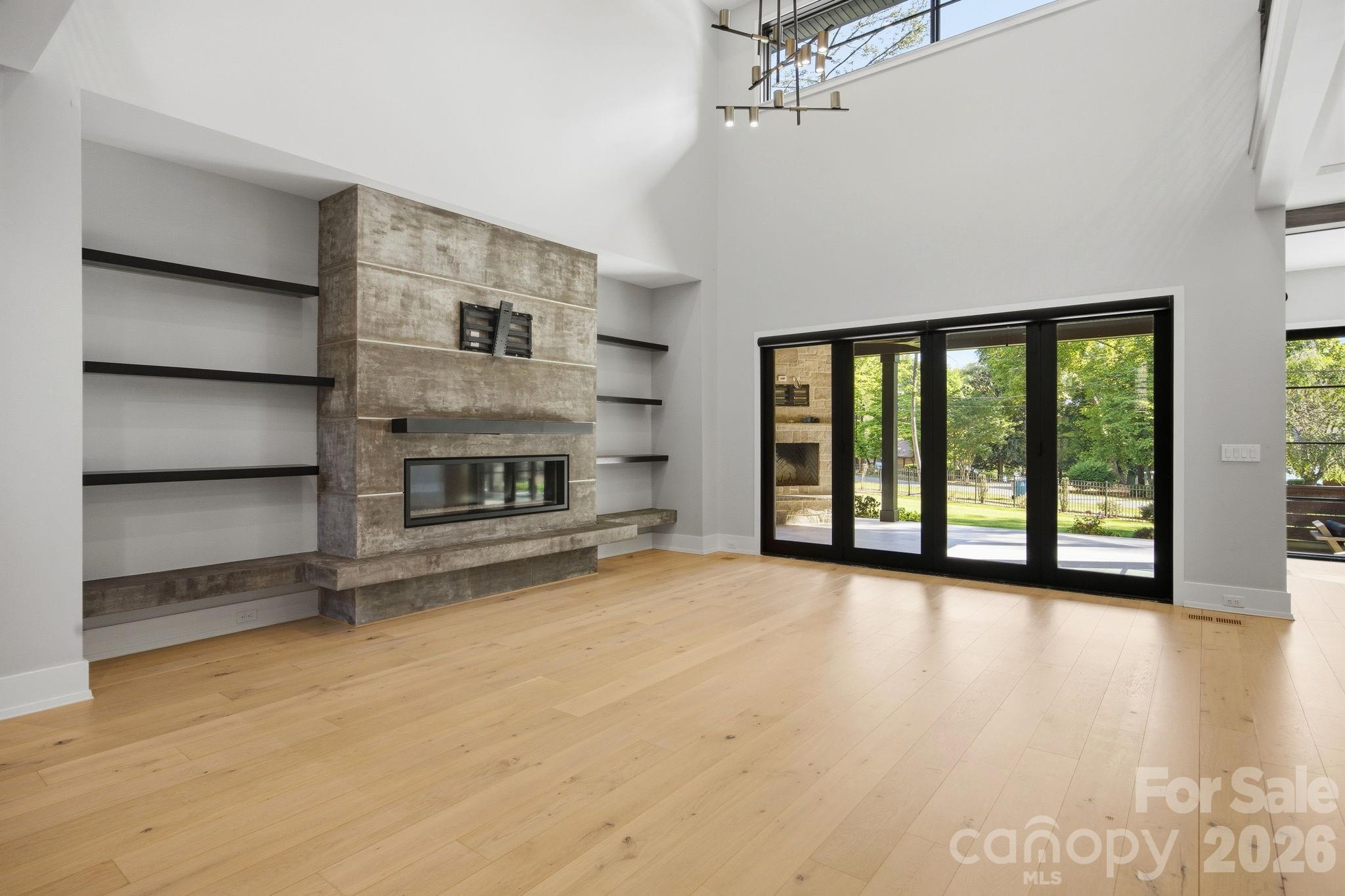 132 Binns Road — Mooresville