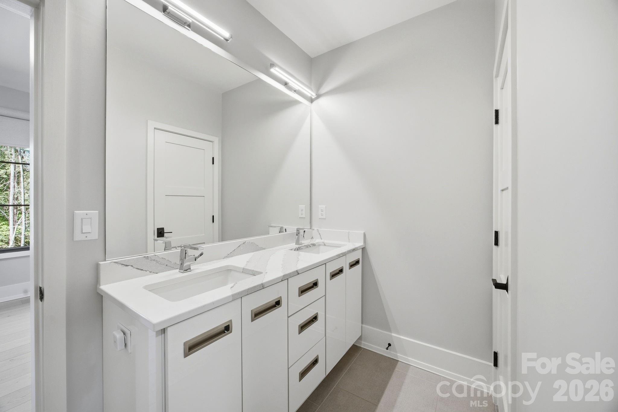 132 Binns Road — Mooresville
