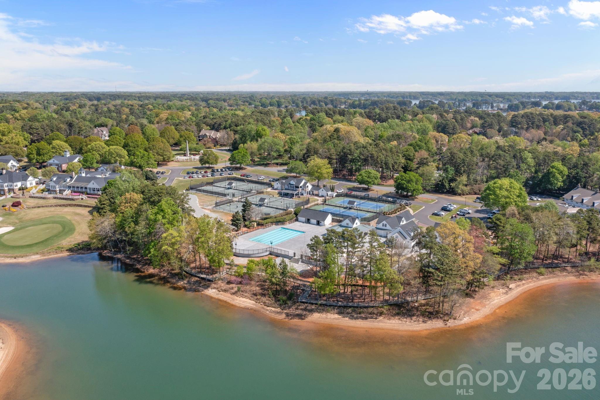 132 Binns Road — Mooresville
