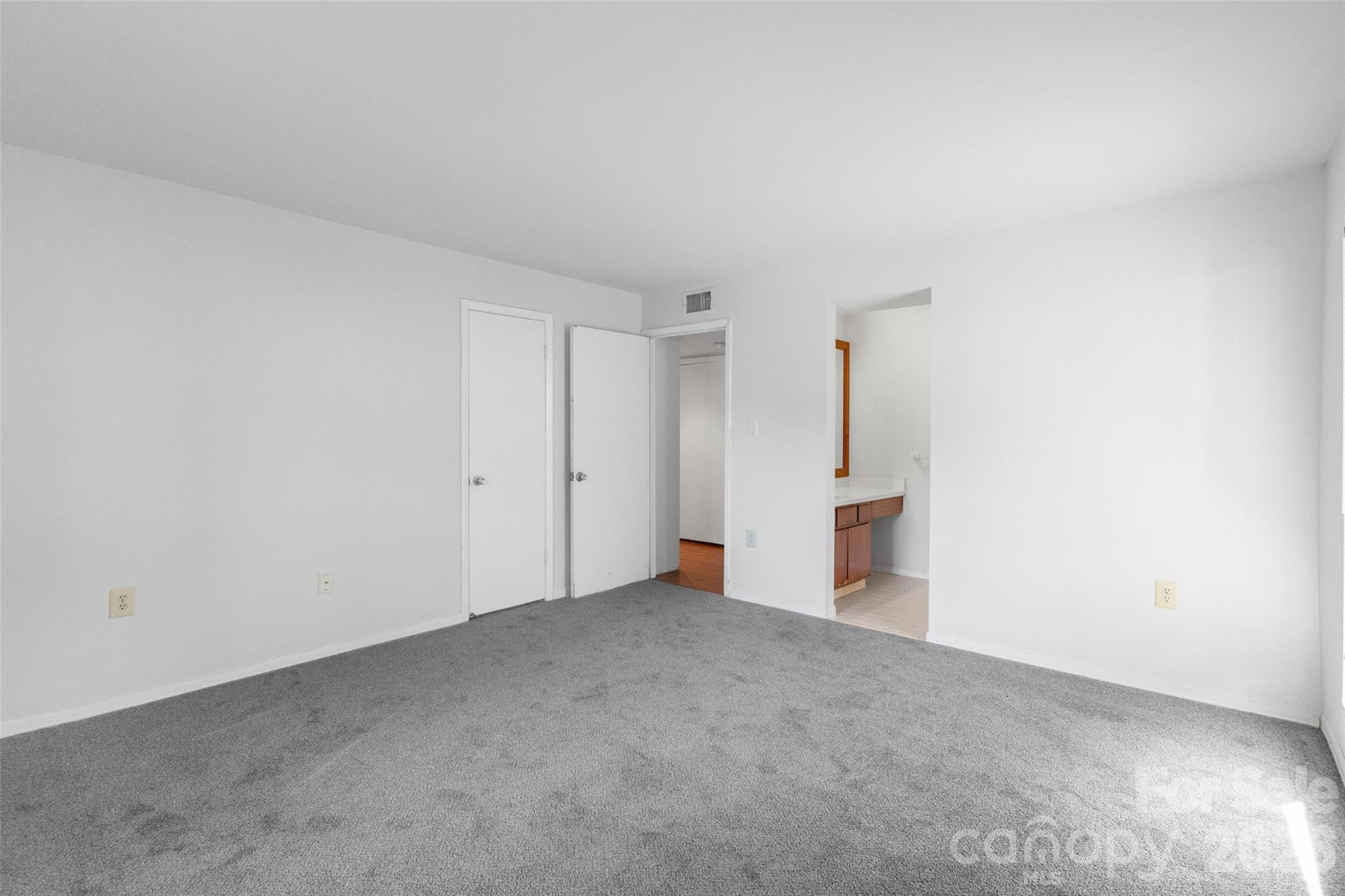 5016 Sardis Road #C — Charlotte