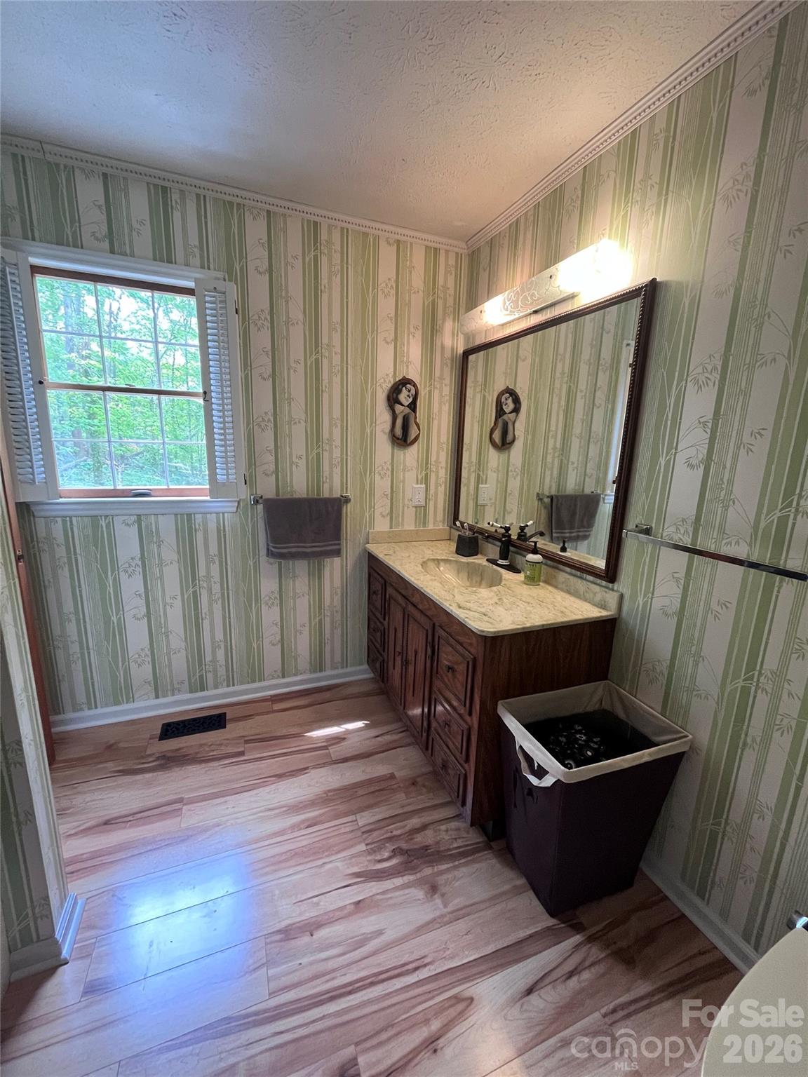 231 Davis Drive — Morganton