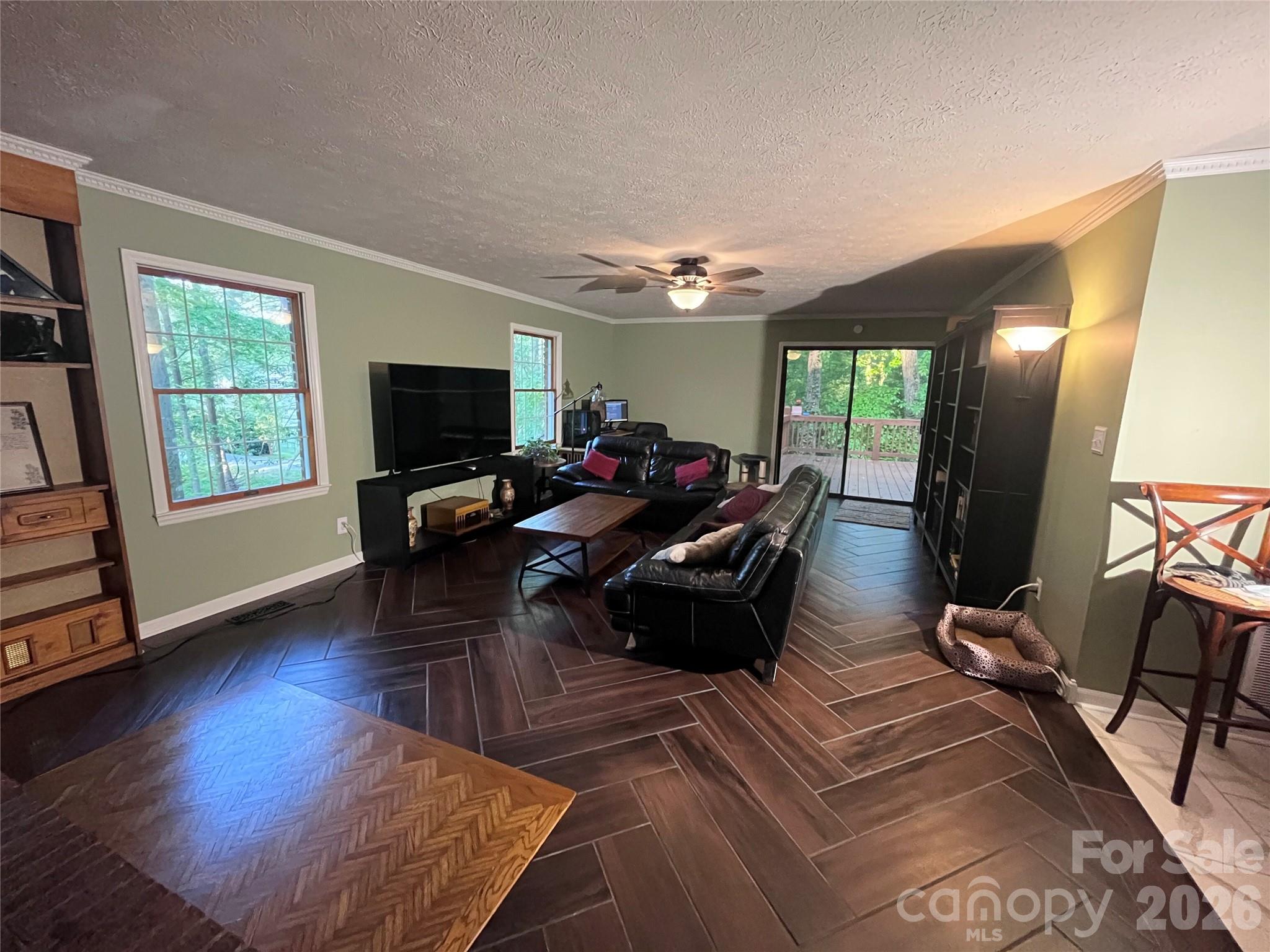 231 Davis Drive — Morganton