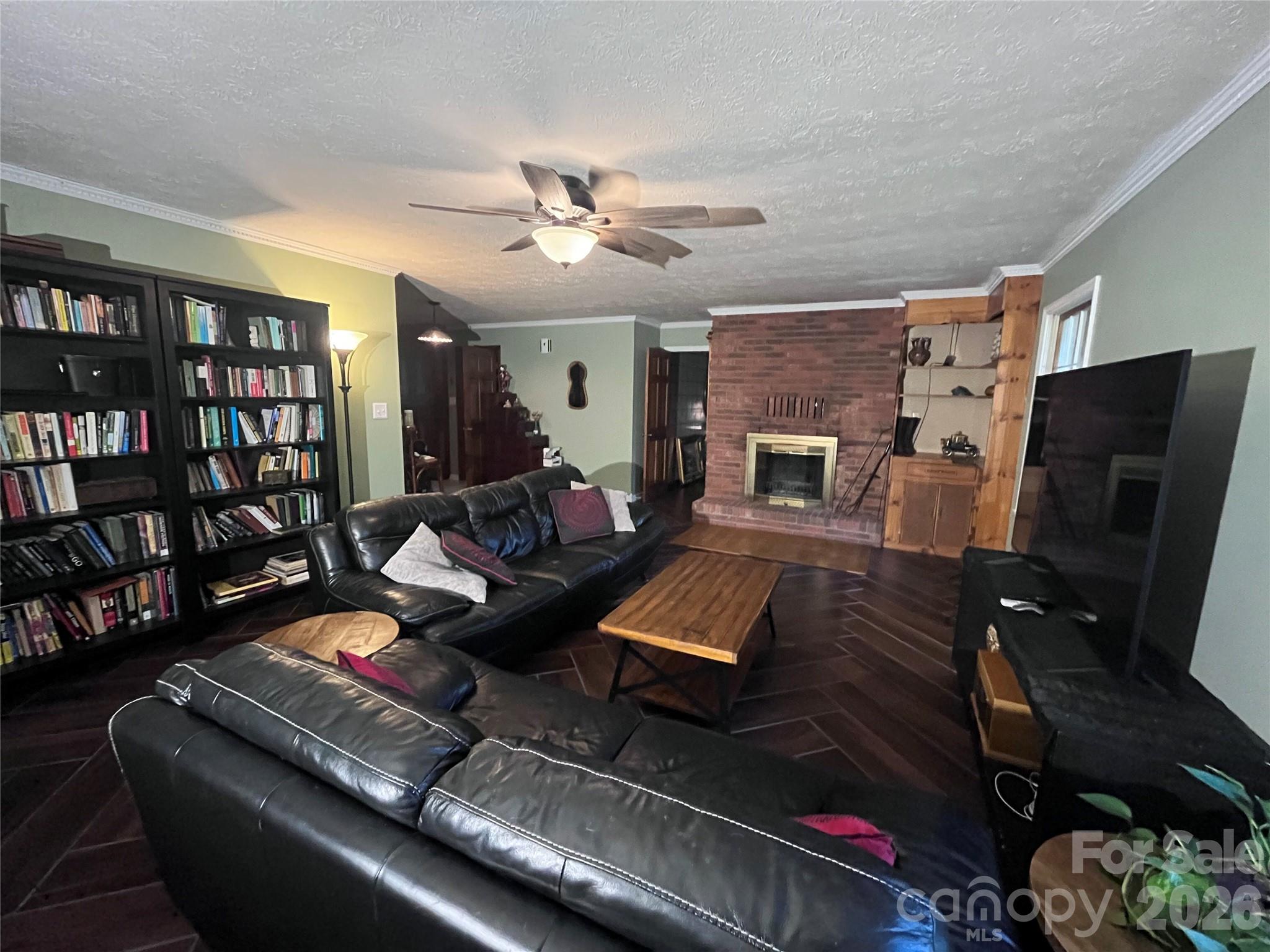 231 Davis Drive — Morganton
