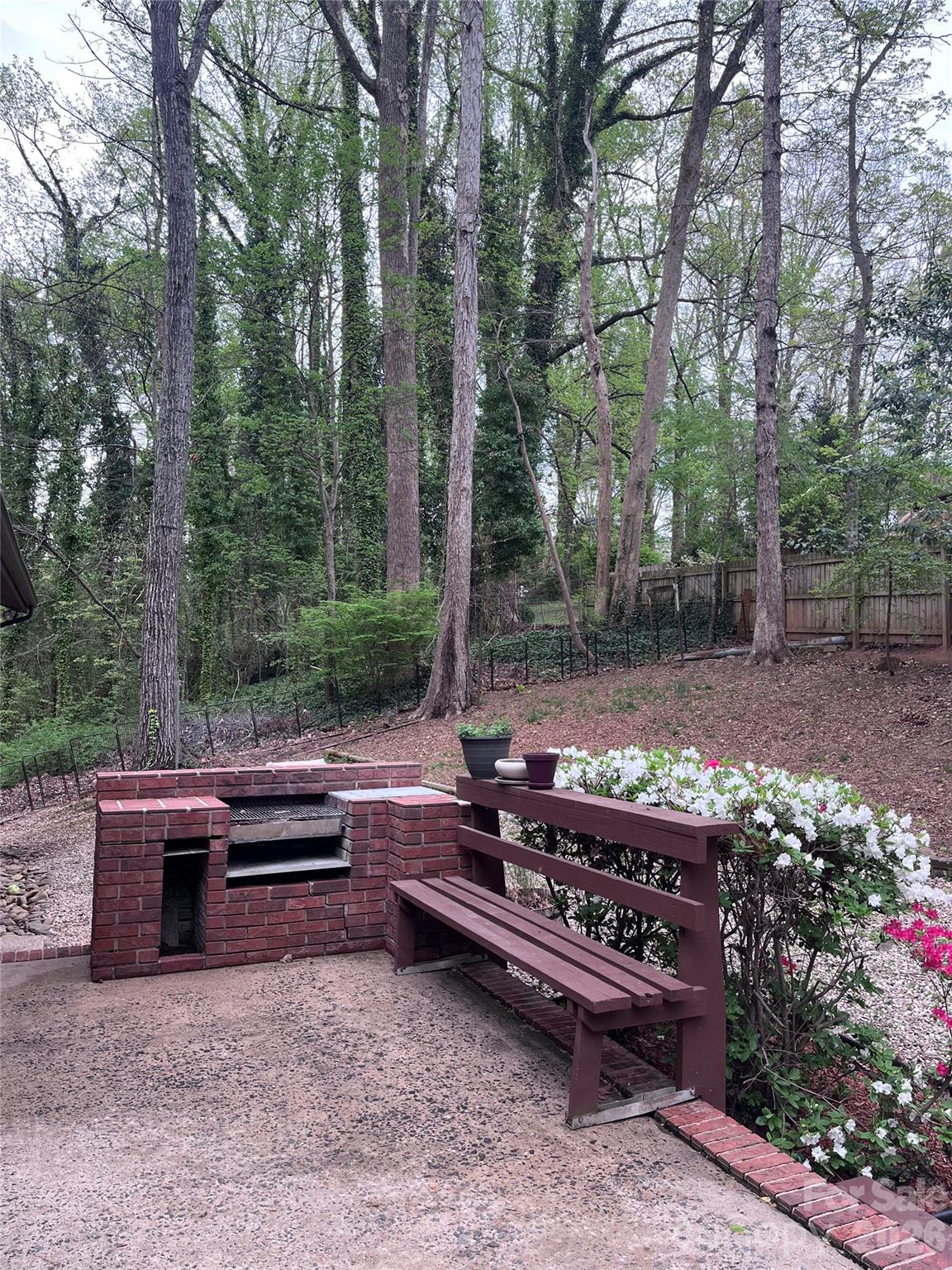 231 Davis Drive — Morganton