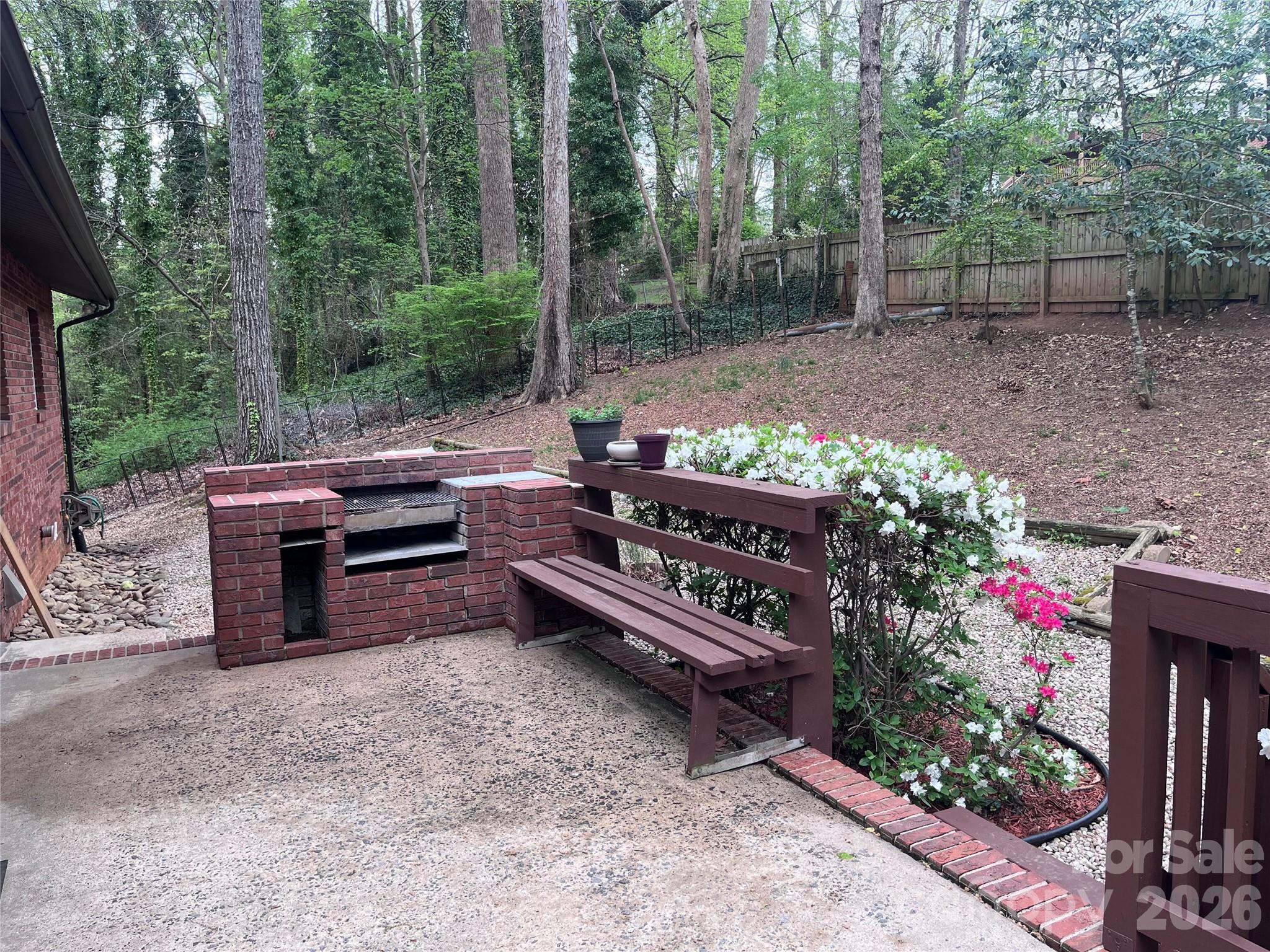 231 Davis Drive — Morganton