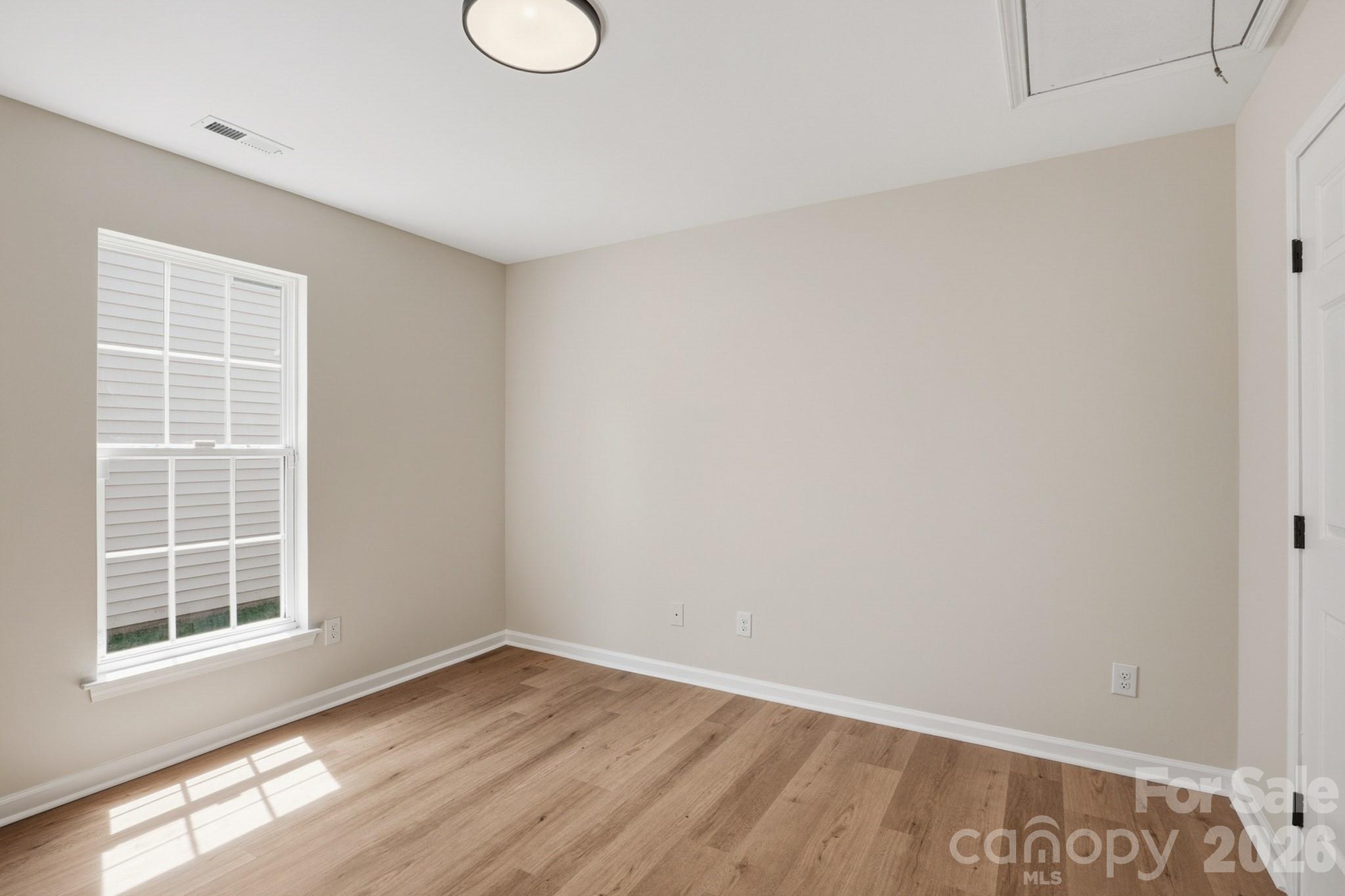 5123 Sunburst Lane — Charlotte