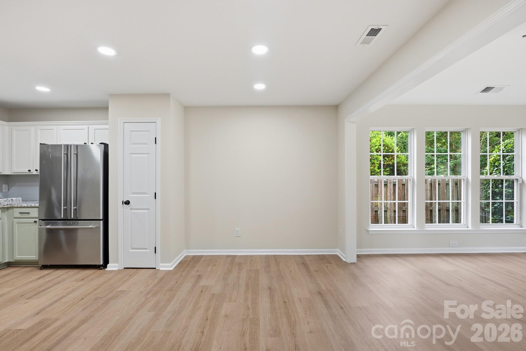 5123 Sunburst Lane — Charlotte